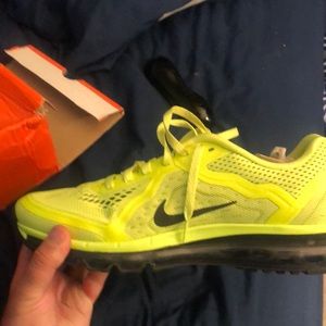 Men’s Nike air max worn once